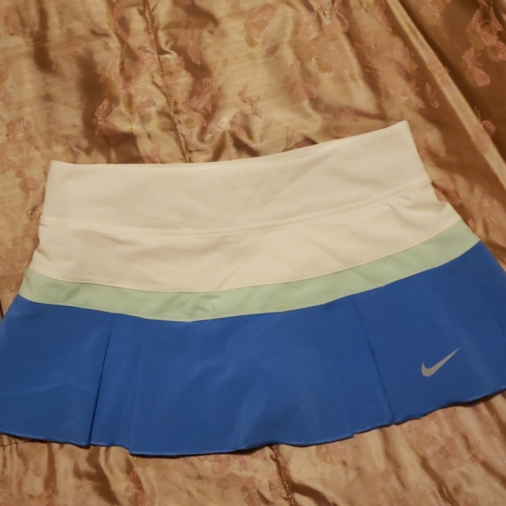 Lot of 5 tennis skorts